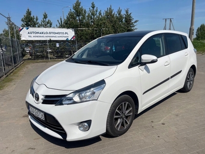 Toyota Verso Minivan Facelifting 2.0 D-4D 124KM 2013