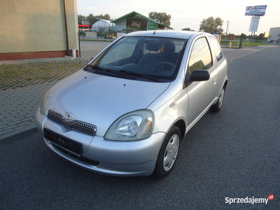 TOYOTA YARIS 1,0 BENZYNA przebieg 182 tys