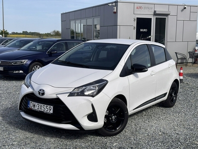 Toyota Yaris III Hatchback 5d Facelifting 2017 1.5 Dual VVT-iE 111KM 2020