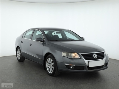 Volkswagen Passat B6 , Salon Polska, Navi, Xenon, Klimatronic, Tempomat,