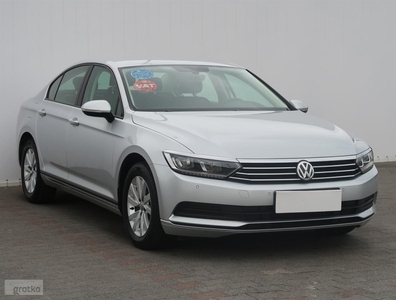 Volkswagen Passat B8 , Salon Polska, 1. Właściciel, Serwis ASO, VAT 23%, Navi,