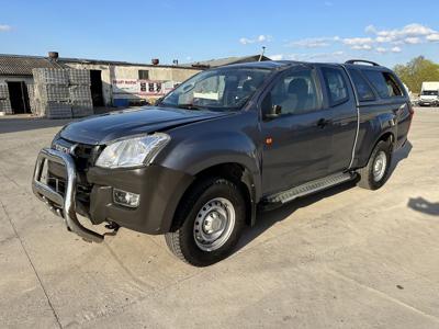 Isuzu D-Max CIĘŻAROWY 4x4 rok 2015 nie ( hilux, mitsubishi,mazda)