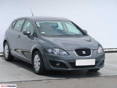 Seat Leon 1.9 103 KM 2010r. (Piaseczno)