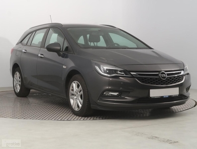 Opel Astra J , Klima, Tempomat, Parktronic, Podgrzewane siedzienia