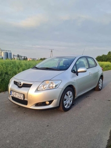 Toyota Auris 1.6 benzyna 124 km