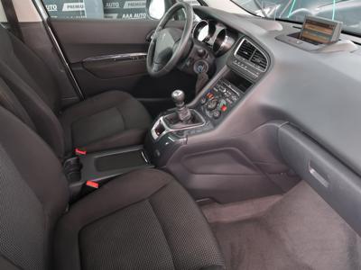 Peugeot 5008 2012 2.0 HDI 241981km ABS