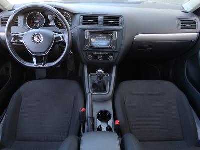 Volkswagen Jetta 2016 2.0 TDI 78661km ABS klimatyzacja manualna