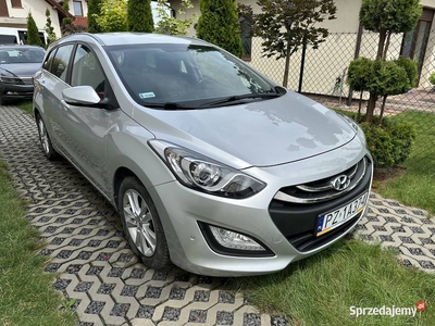 Hyundai i30 kombi 1.6 MPI 120km 2015, benzyna, 132880 km