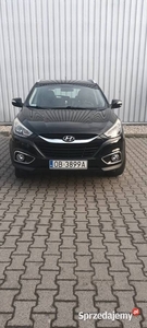 Hyundai ix35 dwa komplety opon hak