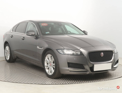 Jaguar XF 20d