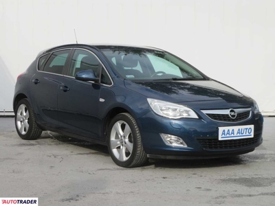 Opel Astra 1.4 118 KM 2010r. (Piaseczno)