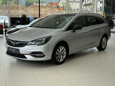 Opel Astra K Sportstourer Facelifting 1.2 Turbo 145KM 2021