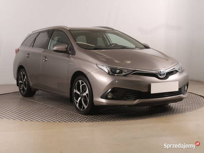 Toyota Auris Hybrid