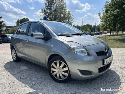 Toyota Yaris 1.3 2010r. 89tys.km.