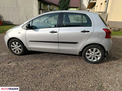 Toyota Yaris 1.3 benzyna 87 KM 2008r.