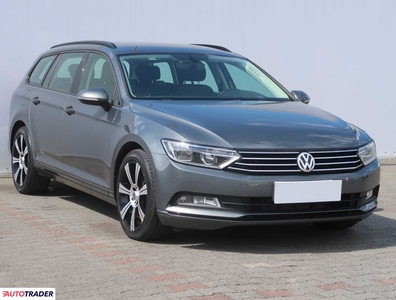 Volkswagen Passat 2.0 147 KM 2016r. (Piaseczno)