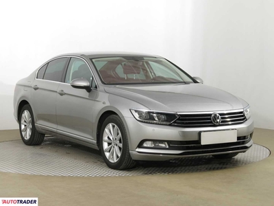 Volkswagen Passat 2.0 147 KM 2016r. (Piaseczno)