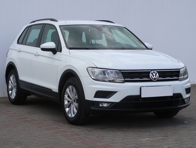 Volkswagen Tiguan , Salon Polska, Serwis ASO, Klimatronic, Parktronic