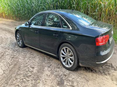 Audi A8 D4 Sedan 4.2 TDI 350KM 2010