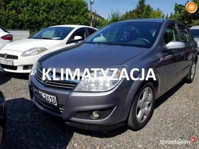 Opel Astra Klimatyzacja / Tempomat H (2004-2014)