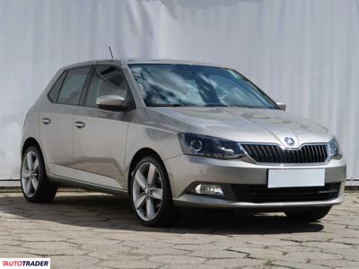 Skoda Fabia 1.2 88 KM 2015r. (Piaseczno)