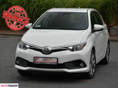 Toyota Auris 1.6 benzyna + LPG 132 KM 2017r. (Kampinos)