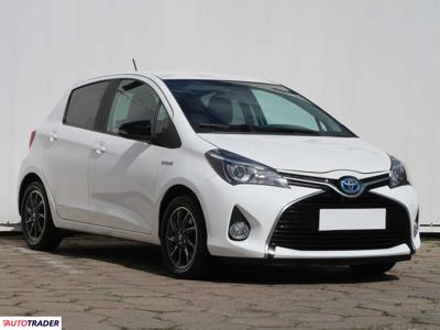 Toyota Yaris 1.5 99 KM 2016r. (Piaseczno)