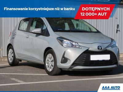 Toyota Yaris III Hatchback 5d Facelifting 2017 1.0 VVT-i 72KM 2019