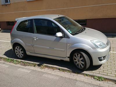 Używane Ford Fiesta - 10 000 PLN, 204 500 km, 2004