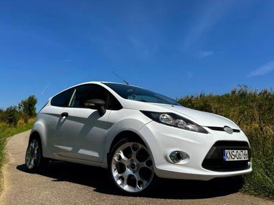 Używane Ford Fiesta - 15 900 PLN, 255 000 km, 2010