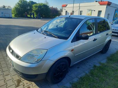 Używane Ford Fiesta - 4 900 PLN, 267 500 km, 2004