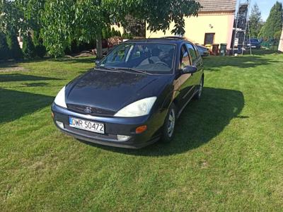 Używane Ford Focus - 3 500 PLN, 245 286 km, 2000