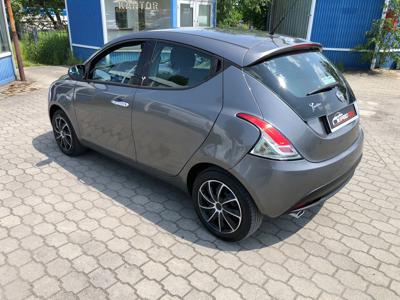 Używane Lancia Ypsilon - 23 900 PLN, 97 100 km, 2013