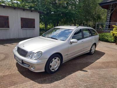 Używane Mercedes-Benz Klasa C - 12 900 PLN, 212 000 km, 2004