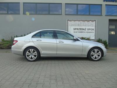 Używane Mercedes-Benz Klasa C - 28 800 PLN, 328 765 km, 2008