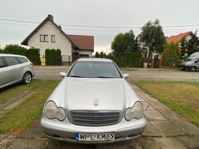 Używane Mercedes-Benz Klasa C - 4 900 PLN, 466 452 km, 2002