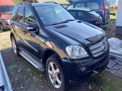 Używane Mercedes-Benz ML - 23 900 PLN, 210 450 km, 2005