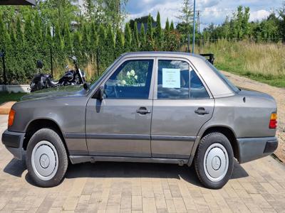 Używane Mercedes-Benz W124 (1984-1993) - 21 900 PLN, 274 000 km, 1988