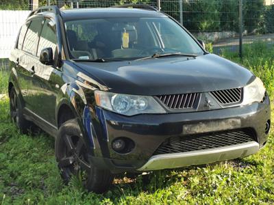 Używane Mitsubishi Outlander - 10 900 PLN, 300 000 km, 2007