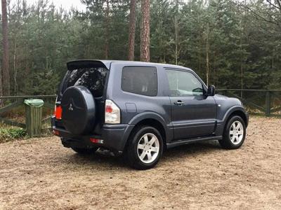 Używane Mitsubishi Pajero - 32 000 PLN, 219 800 km, 2006