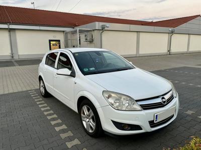 Używane Opel Astra - 11 000 PLN, 197 550 km, 2007