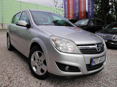 Używane Opel Astra - 11 950 PLN, 279 870 km, 2008