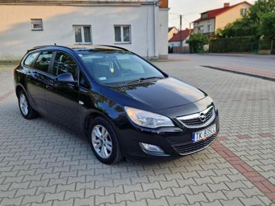 Używane Opel Astra - 21 999 PLN, 275 000 km, 2012