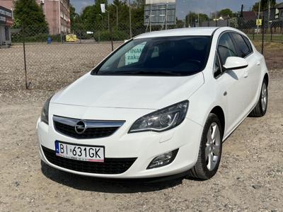 Używane Opel Astra - 23 900 PLN, 253 000 km, 2011