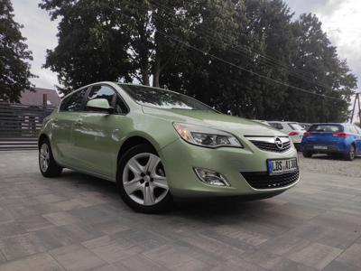 Używane Opel Astra - 24 900 PLN, 150 000 km, 2010