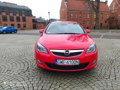 Używane Opel Astra - 25 900 PLN, 185 000 km, 2010