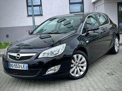 Używane Opel Astra - 27 900 PLN, 140 000 km, 2011