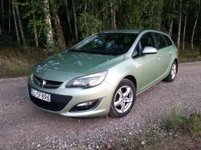 Używane Opel Astra - 28 000 PLN, 303 000 km, 2013