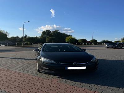 Używane Opel Astra - 33 500 PLN, 246 500 km, 2015