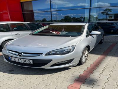 Używane Opel Astra - 37 000 PLN, 86 651 km, 2013